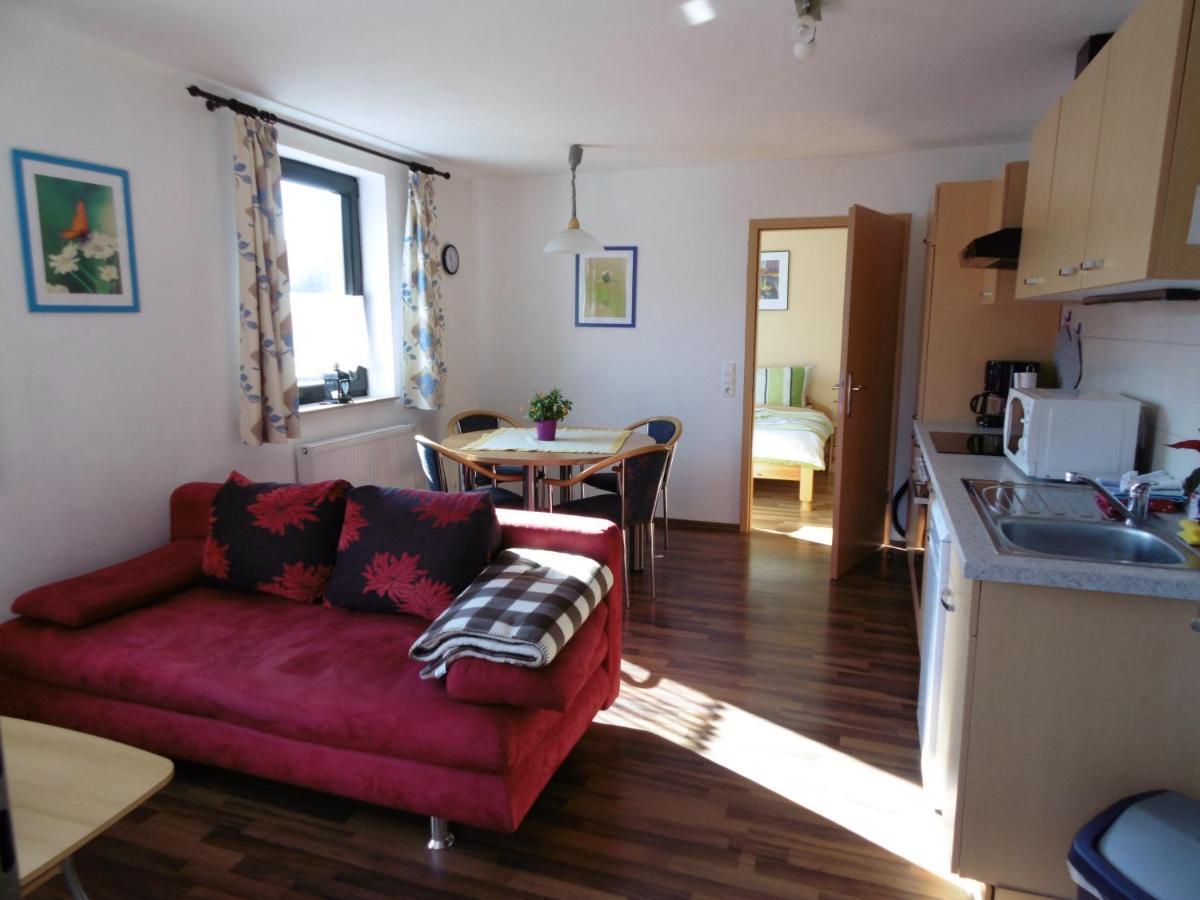 Ferienwohnung Schaefer Waldbreitbach ภายนอก รูปภาพ