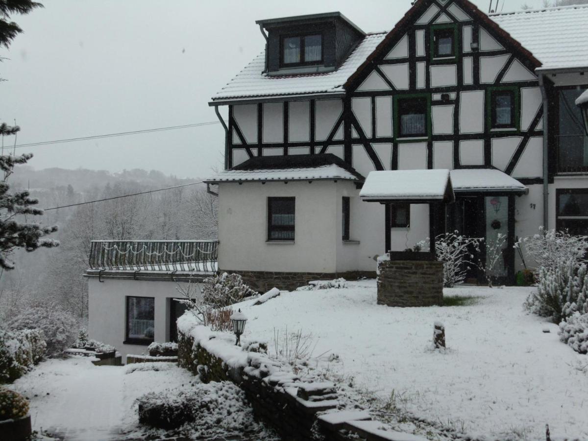 Ferienwohnung Schaefer Waldbreitbach ภายนอก รูปภาพ