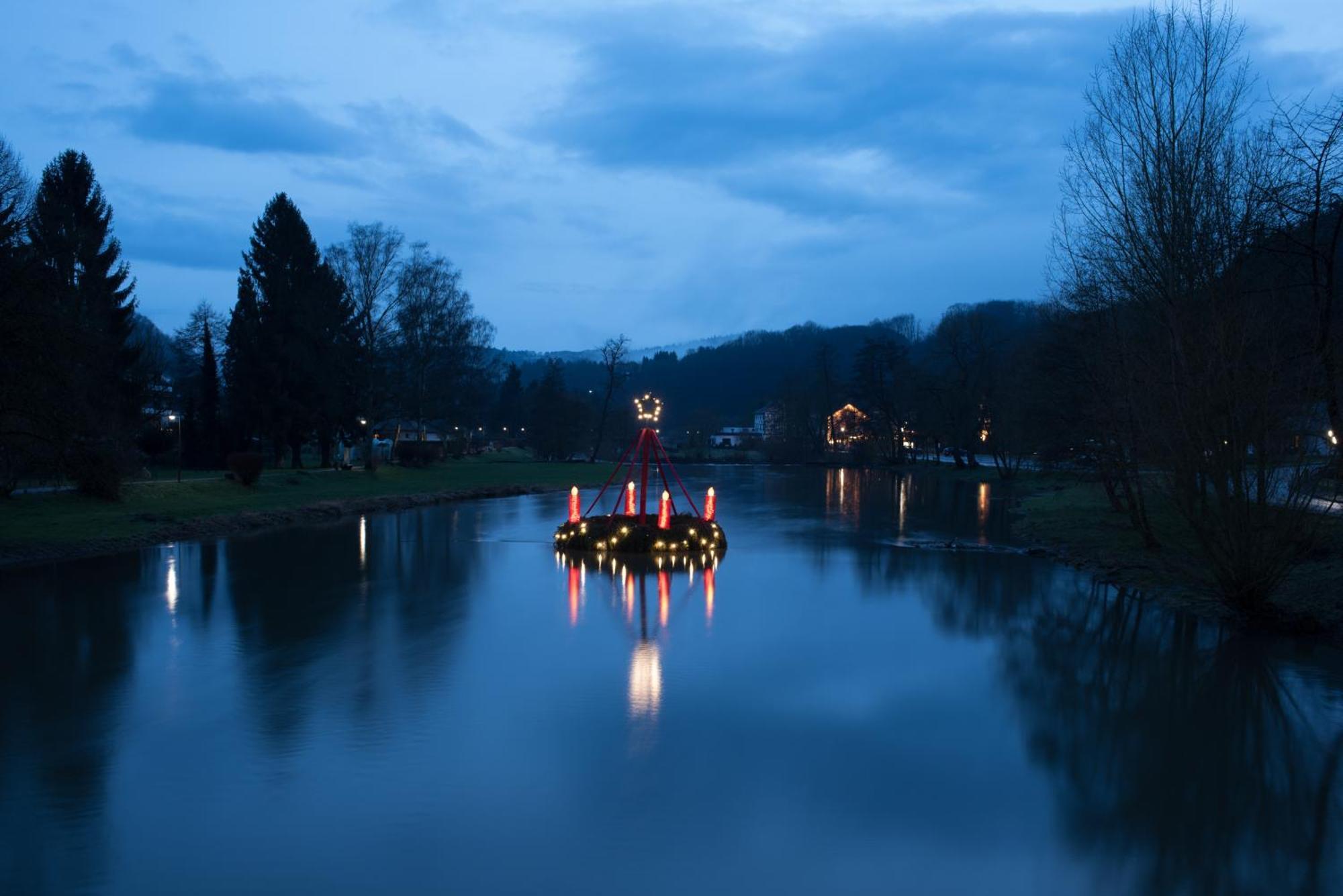 Ferienwohnung Schaefer Waldbreitbach ภายนอก รูปภาพ
